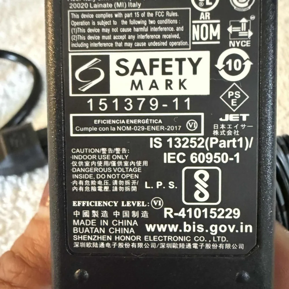 HONOTO AC/DC Power Adapter Black